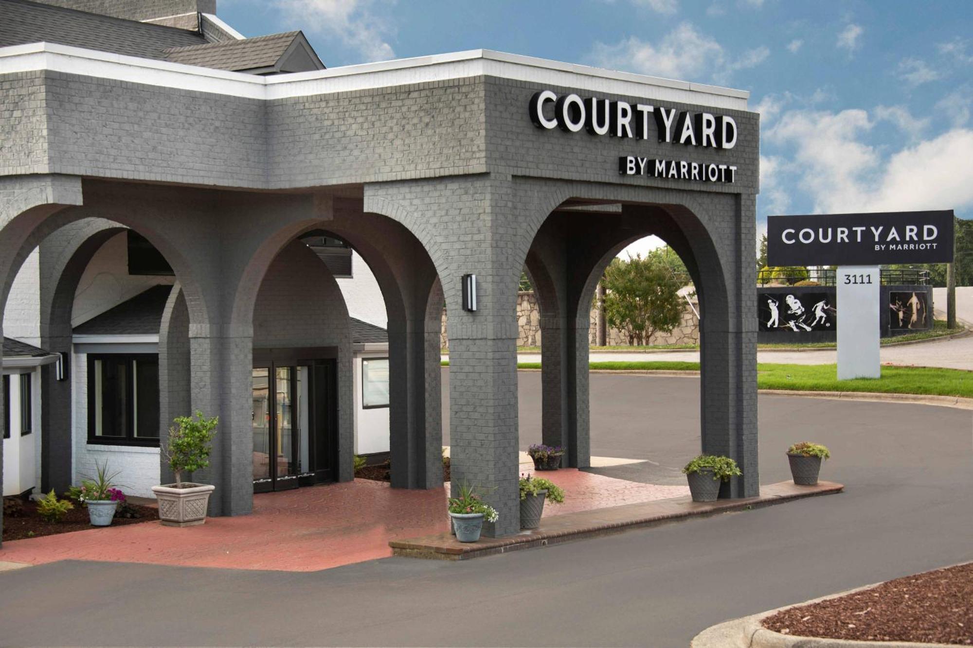 Courtyard Winston-Salem University Εξωτερικό φωτογραφία
